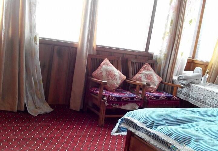TG Stays Tehshil Banjar, Banjar 4